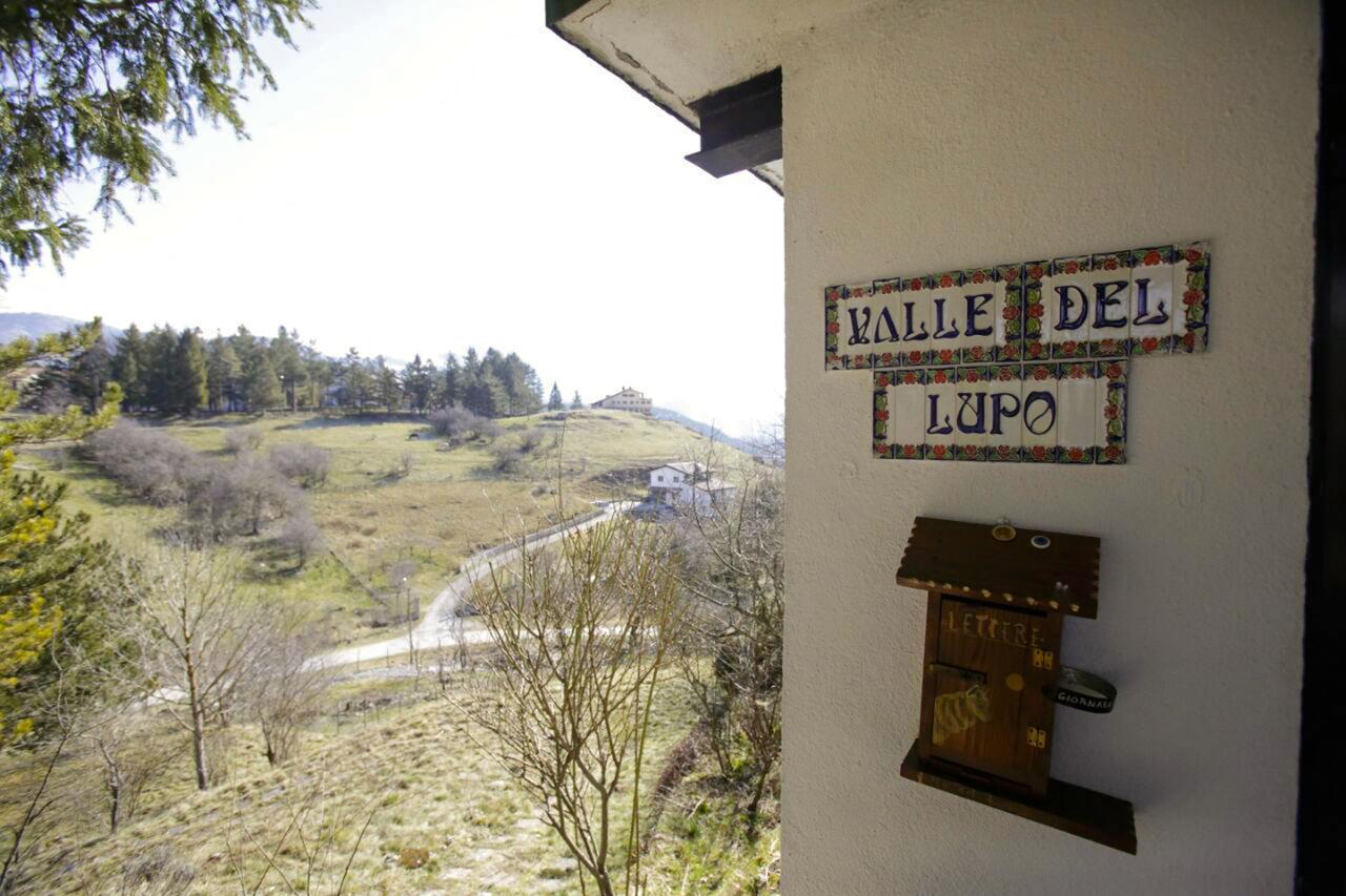 Hotel Valle Del Lupo Pescasseroli Exterior photo
